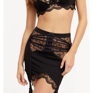 NWT FLL Laurel Garter Skirt size XXS